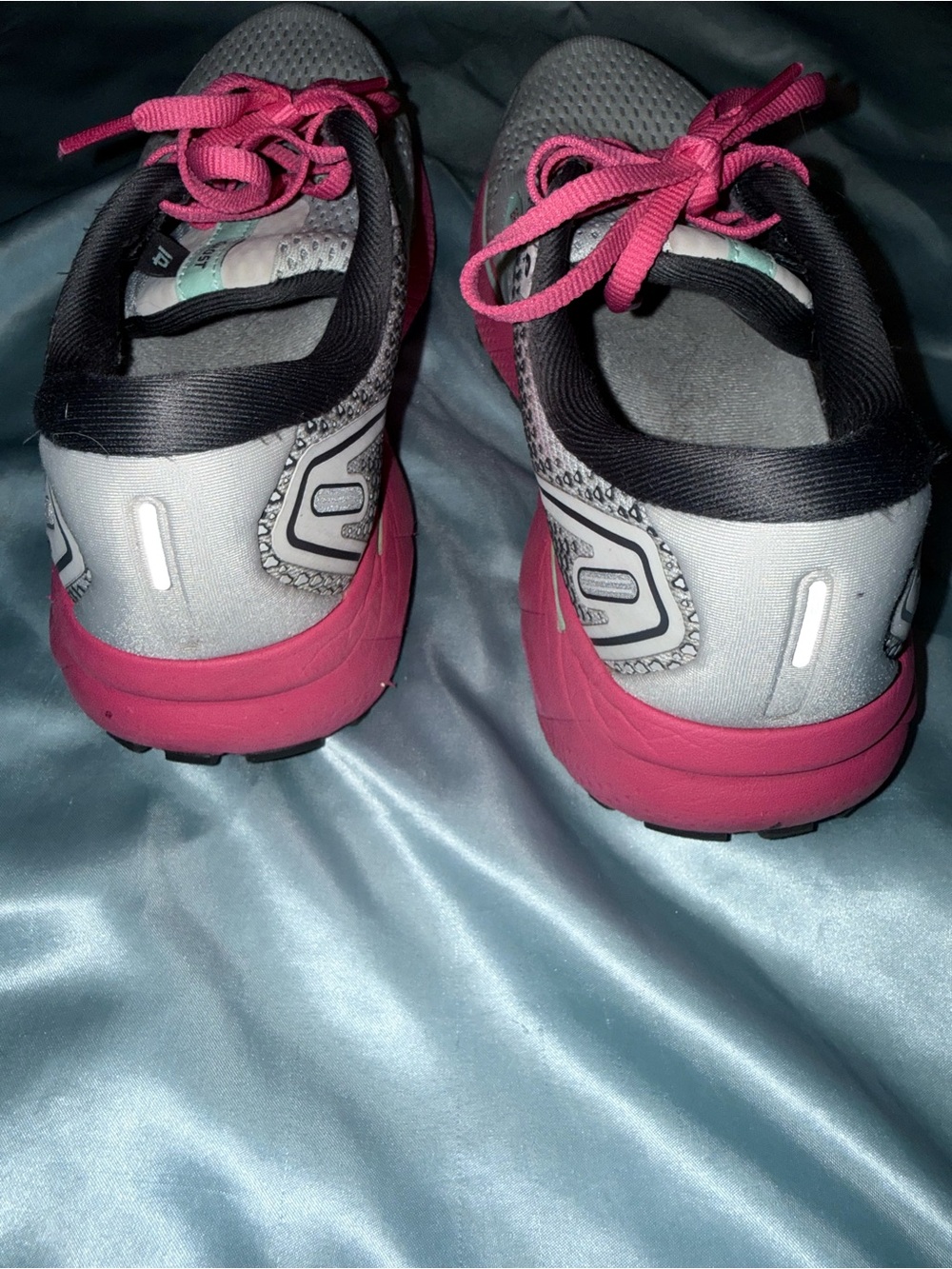 Brooks Women's Ghost 14 Neutral Running Shoe - Oyster/Yucca/Pink - Size 7.5 - Picture 6 of 7